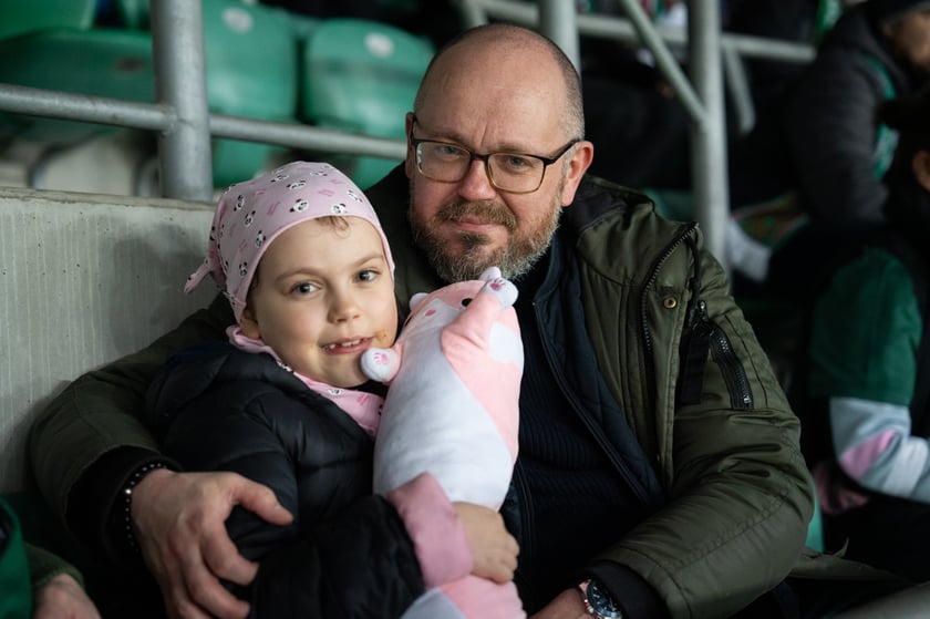 Kibice na meczu Śląska z Widzewem (2 marca 2024) na Tarczyński Arenie